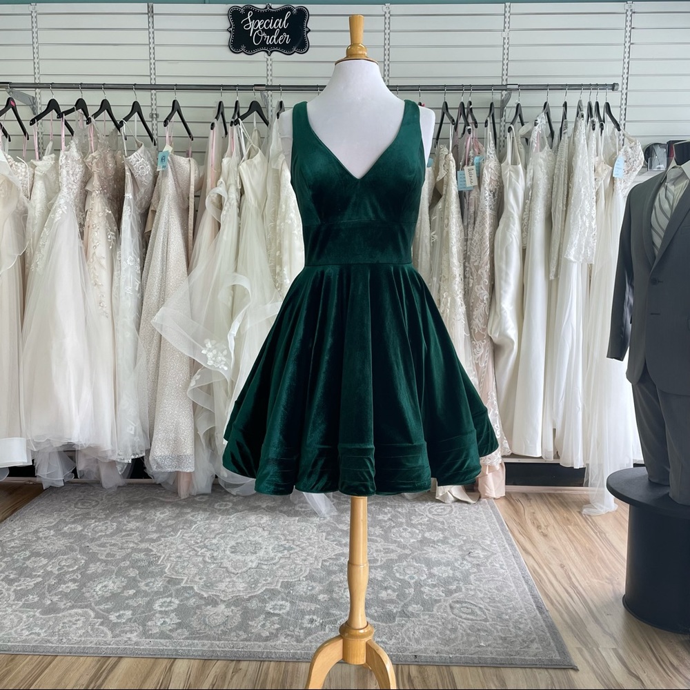Green Velvet Short Dress